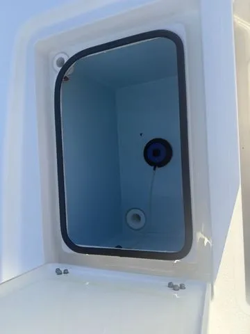 Slide: The Image of Pathfinder 2500 Hybrid 2023 - 27