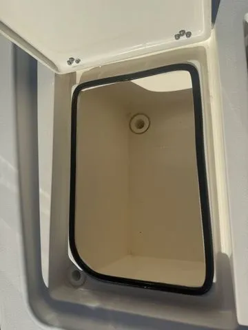 Slide: The Image of Pathfinder 2500 Hybrid 2023 - 28