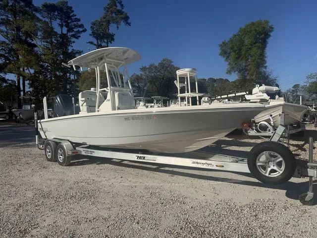 Slide: The Image of Pathfinder 2500 Hybrid 2023 - 3