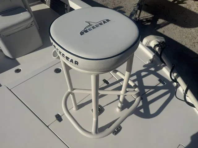 Slide: The Image of Pathfinder 2500 Hybrid 2023 - 8