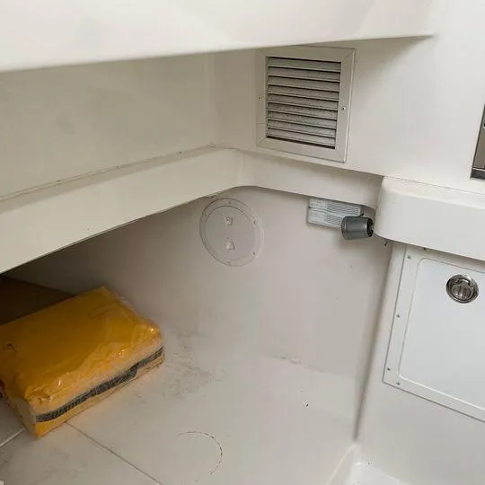 Slide: The Image of Regulator Marine 34SS 2009 - 16