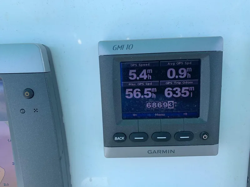 Slide: The Image of Regulator Marine 34SS 2009 - 19