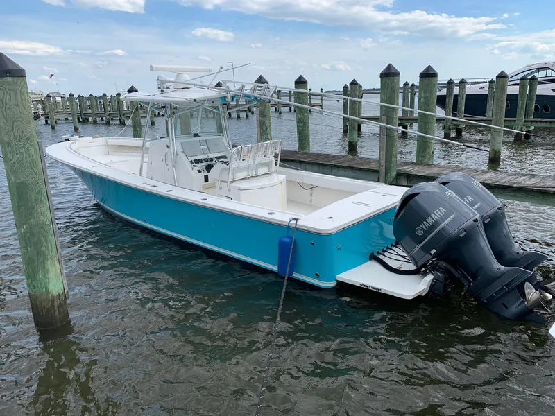 Slide: The Image of Regulator Marine 34SS 2009 - 2