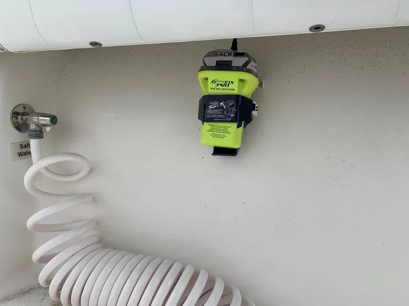 Slide: The Image of Regulator Marine 34SS 2009 - 26