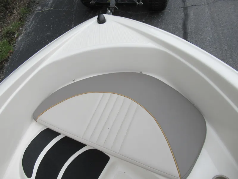 Slide: The Image of 2004 Sugar Sand Tango Xtreme boat interior seating area. - 12