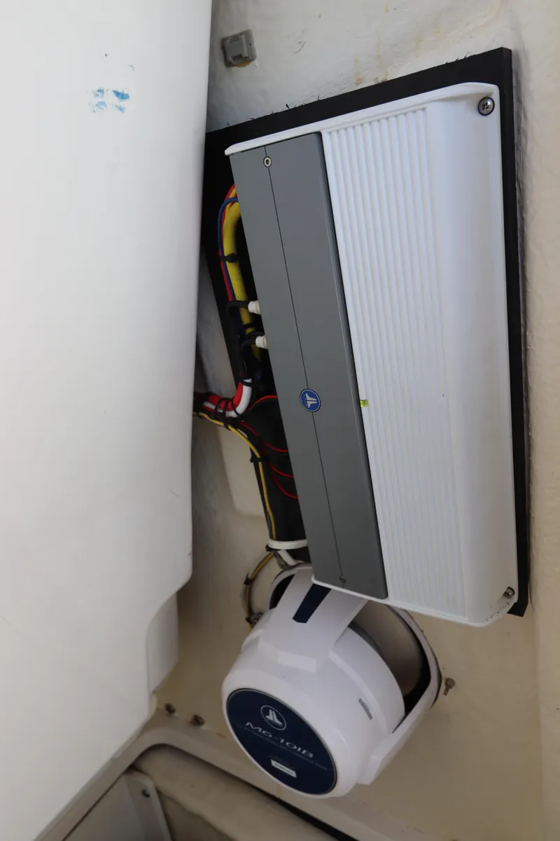 Slide: The Image of 2021 Robalo 246 Cayman SD electrical components and wiring. - 44