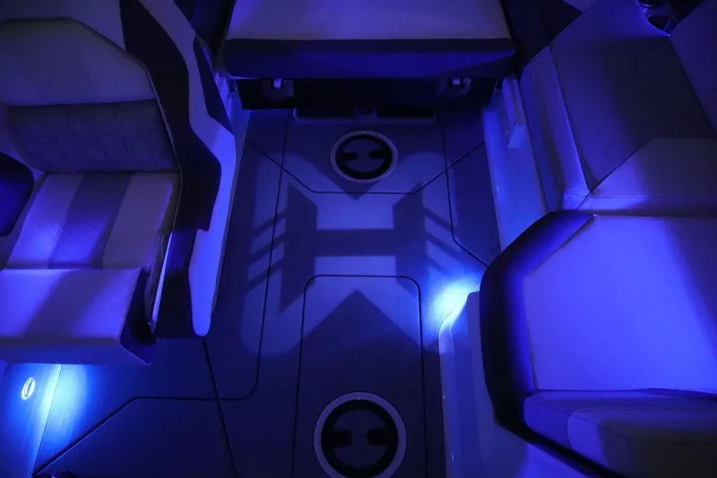 Slide: The Image of Heyday H20 2024 - 80