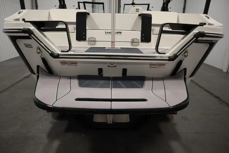 Slide: The Image of Heyday Wake Boats H20 2024 - 61