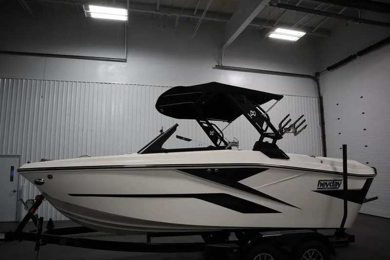 Slide: The Image of Heyday Wake Boats H20 2024 - 66