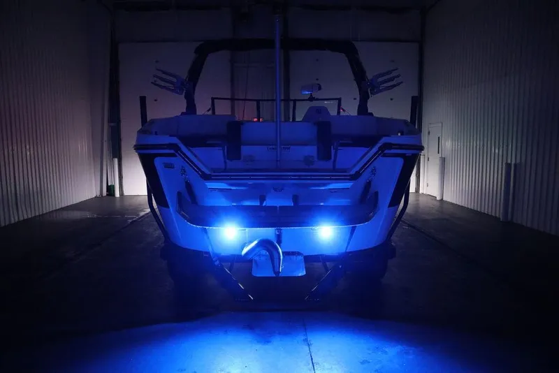 Slide: The Image of Heyday Wake Boats H20 2024 - 70