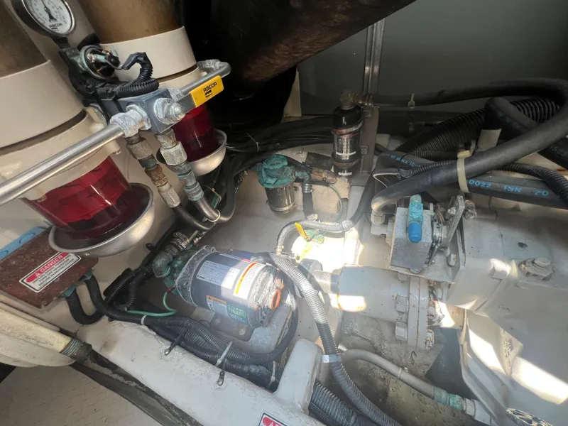 Slide: The Image of Engine compartment of a 2000 Sea Ray 540 Sundancer yacht. - 26