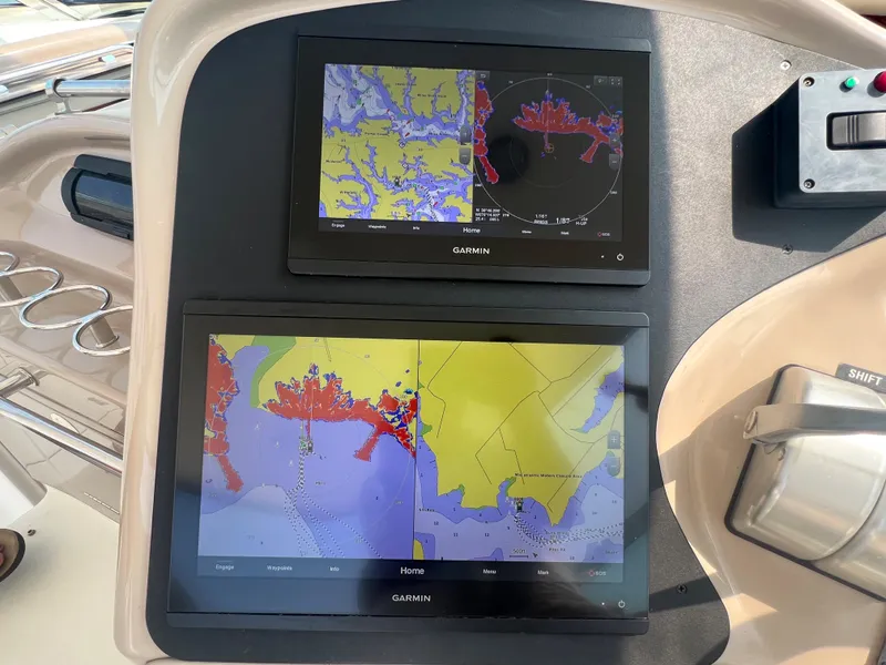 Slide: The Image of Garmin navigation screens on a 2000 Sea Ray 540 Sundancer yacht. - 8