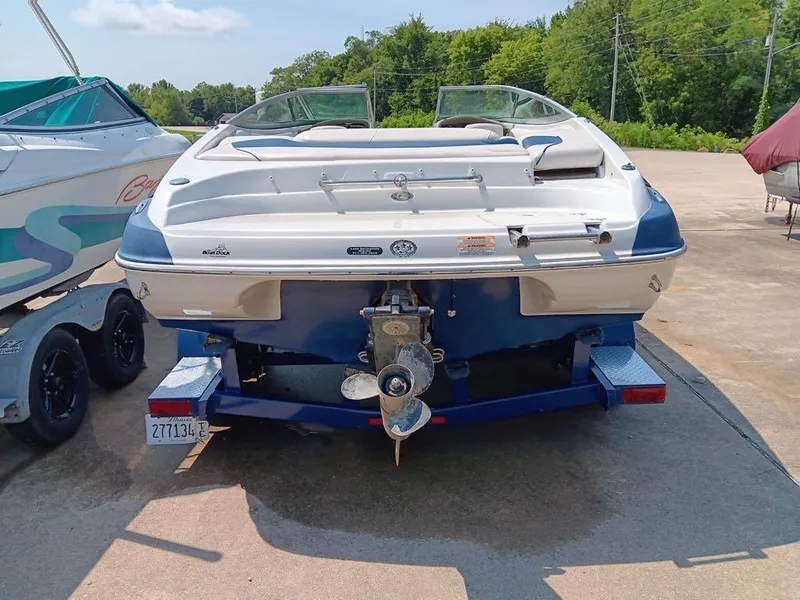 Slide: The Image of Crownline Boats 21 SS 2012 - 4