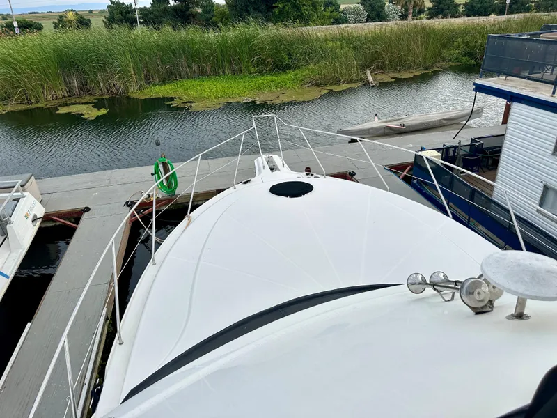 Slide: The Image of Silverton 34 Convertible 2004 - 15