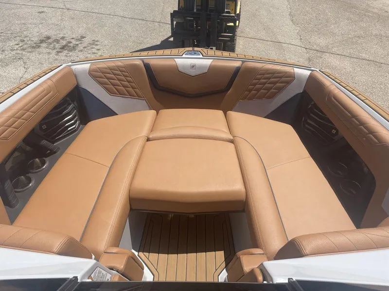 Slide: The Image of Nautique Super Air Nautique G23 2022 - 4
