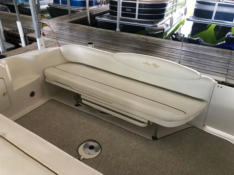 Slide: The Image of Sea Ray 340 Sundancer 2000 - 14