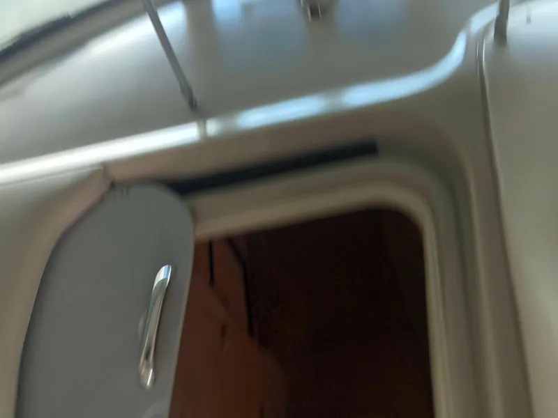 Slide: The Image of Sea Ray 340 Sundancer 2000 - 29