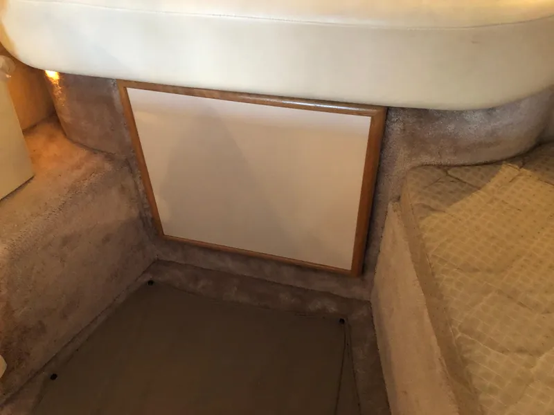 Slide: The Image of Sea Ray 340 Sundancer 2000 - 36