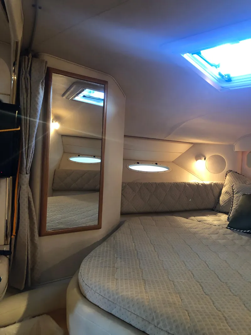 Slide: The Image of Sea Ray 340 Sundancer 2000 - 37