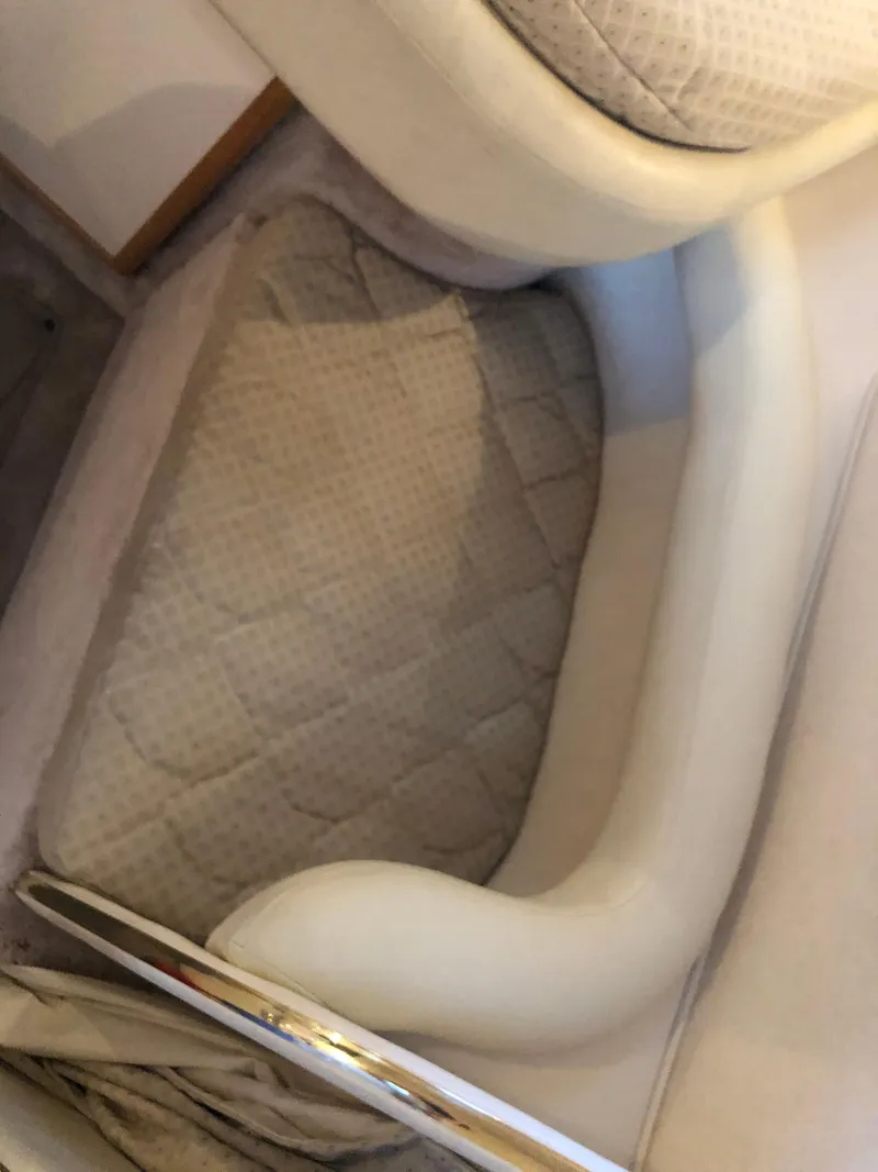 Slide: The Image of Sea Ray 340 Sundancer 2000 - 41