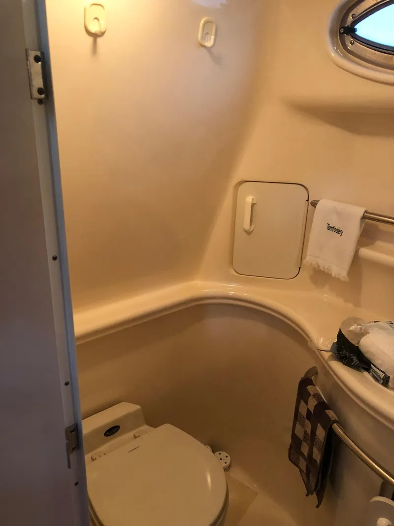 Slide: The Image of Sea Ray 340 Sundancer 2000 - 45