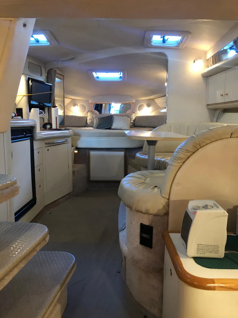 Slide: The Image of Sea Ray 340 Sundancer 2000 - 46