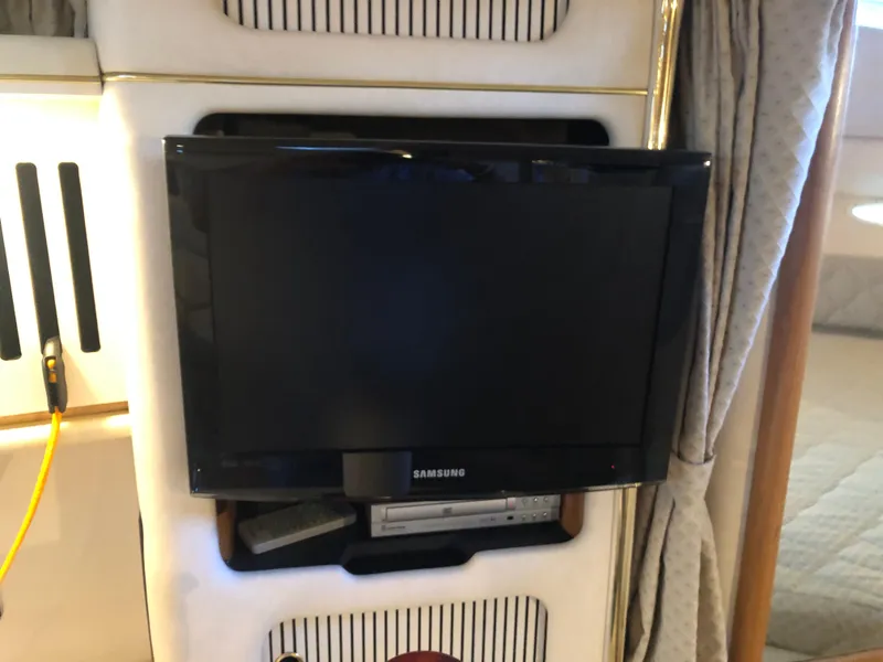 Slide: The Image of Sea Ray 340 Sundancer 2000 - 50