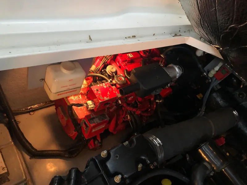 Slide: The Image of Sea Ray 340 Sundancer 2000 - 75