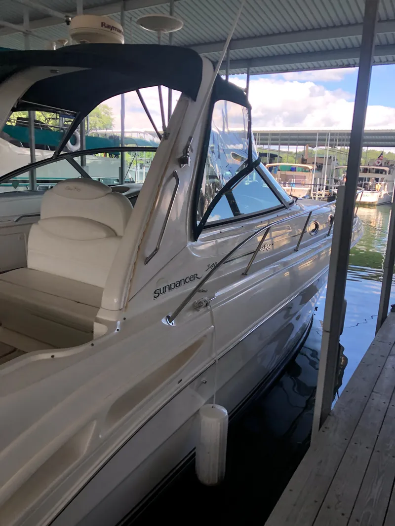 Slide: The Image of Sea Ray 340 Sundancer 2000 - 84