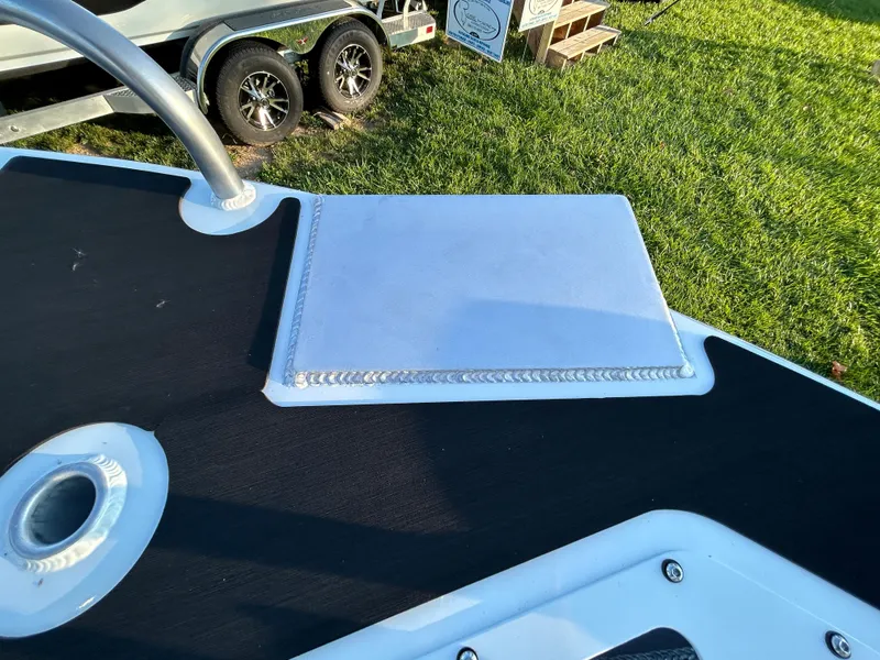 Slide: The Image of Minn Kota Bow Mount  - 45