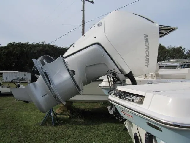 Slide: The Image of 2024 Boston Whaler 250 Dauntless with Mercury outboard engine. - 32