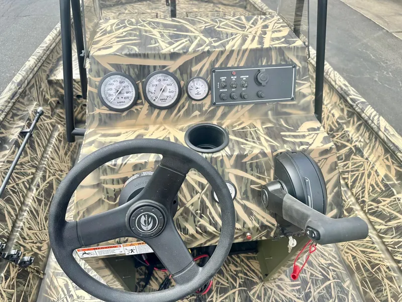 Slide: The Image of Crestliner 1860 Retriever CC w/ 80 HP Mercury Jet! 2024 - 11