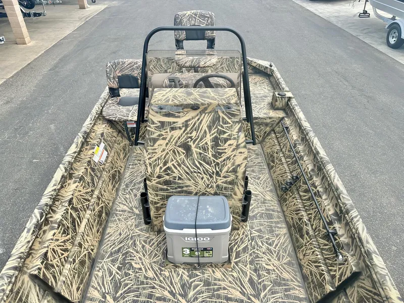 Slide: The Image of Crestliner 1860 Retriever CC w/ 80 HP Mercury Jet! 2024 - 14