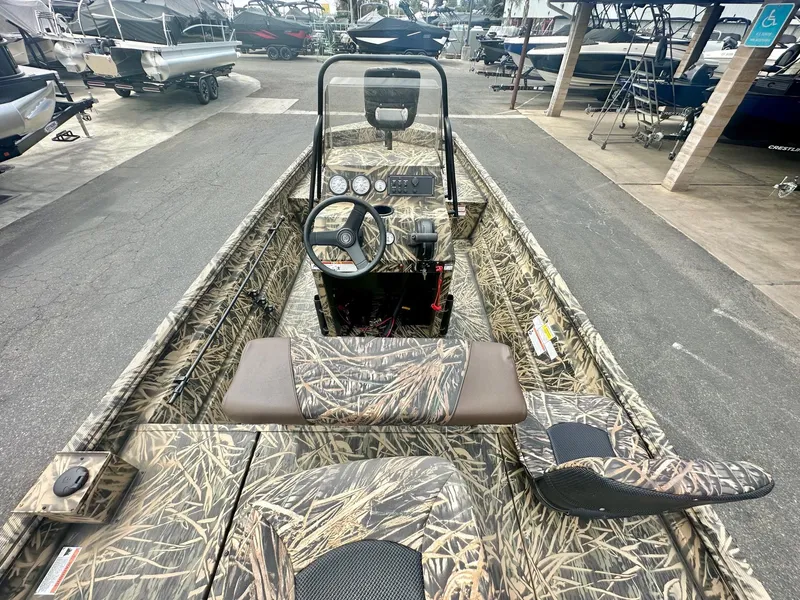 Slide: The Image of Crestliner 1860 Retriever CC w/ 80 HP Mercury Jet! 2024 - 4