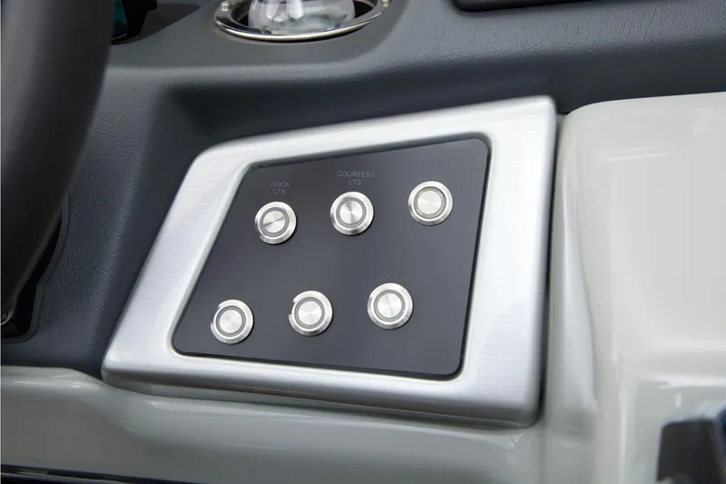 Slide: The Image of Ranger Reata 243C - 24