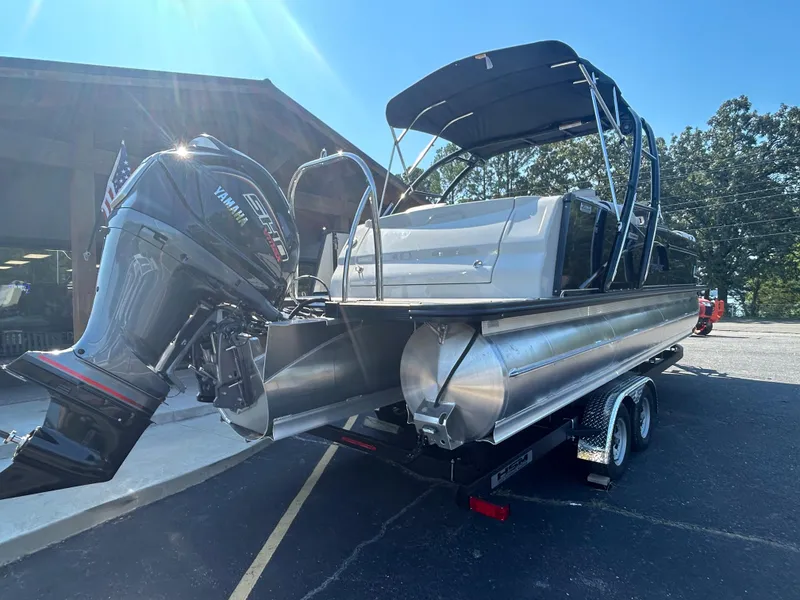 Slide: The Image of 2023 Avalon 2585 EL pontoon boat with Yamaha outboard motor. - 8