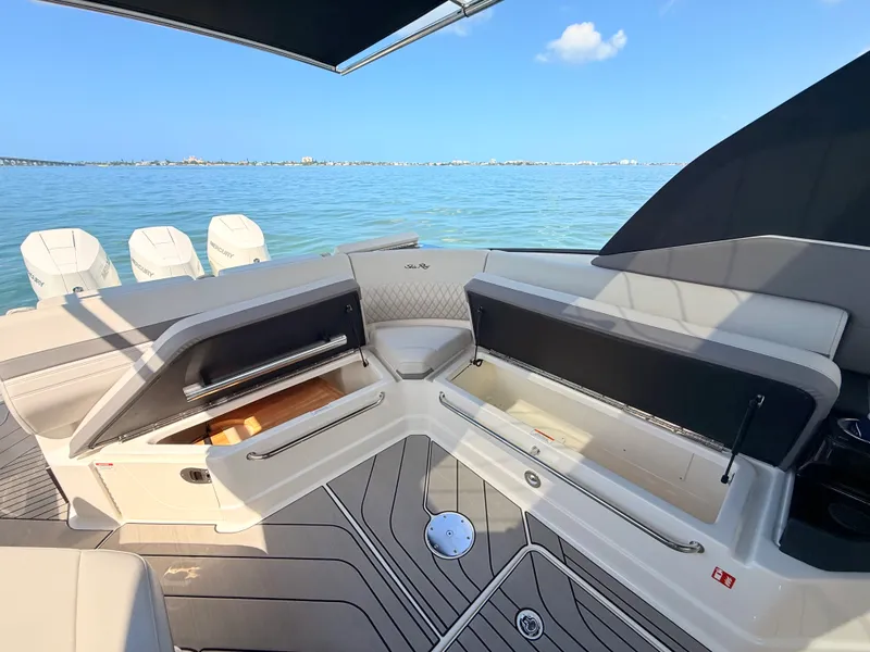 Slide: The Image of Sea Ray SLX 360 Outboard 2027 - 28