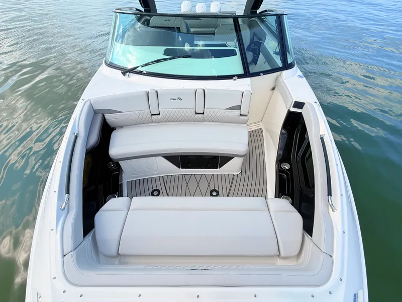 Slide: The Image of Sea Ray SLX 360 Outboard 2027 - 78