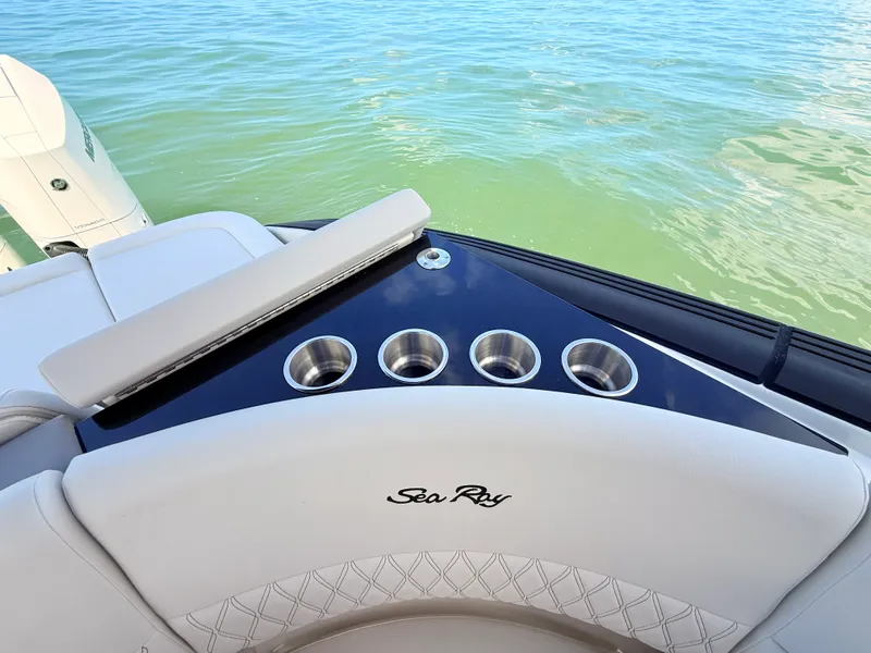 Slide: The Image of Sea Ray SLX 360 Outboard 2027 - 30