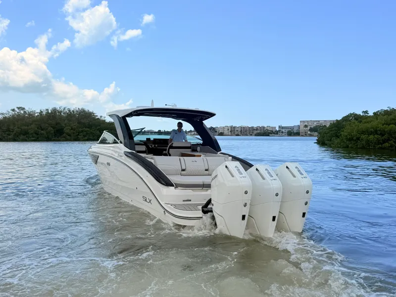 Slide: The Image of Sea Ray SLX 360 Outboard 2027 - 12