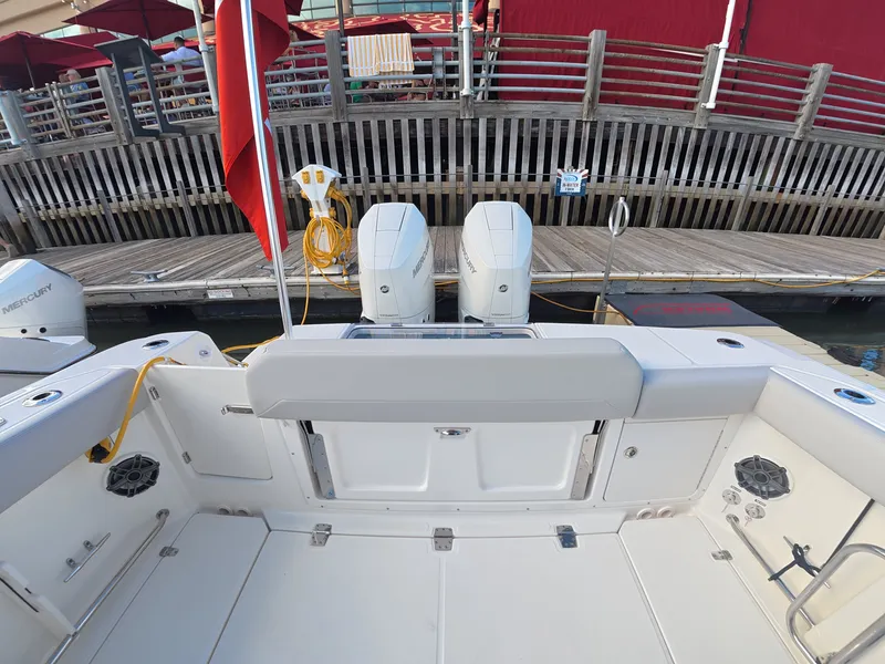 Slide: The Image of Boston Whaler 330 Outrage 2027 - 3