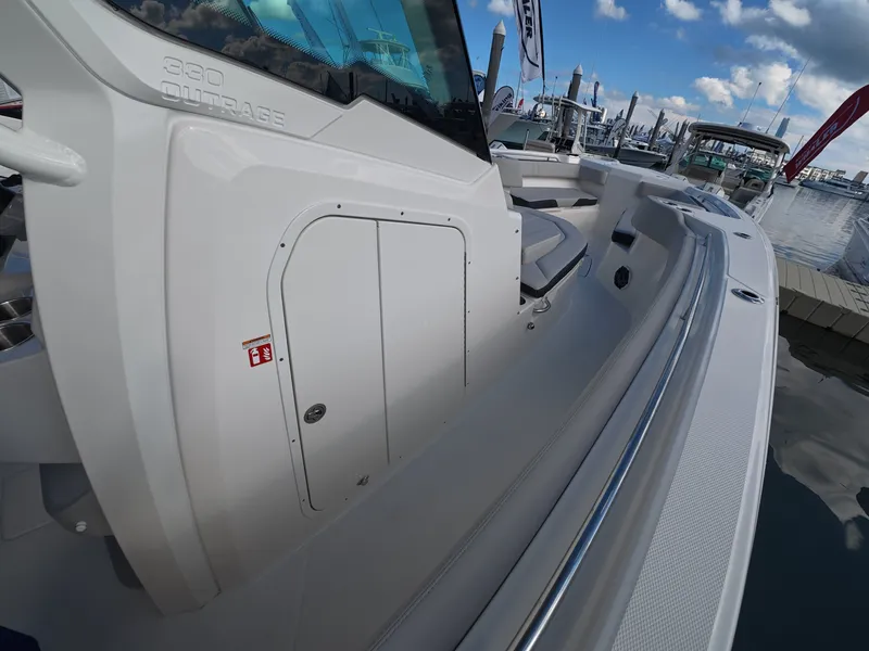 Slide: The Image of Boston Whaler 330 Outrage 2027 - 16