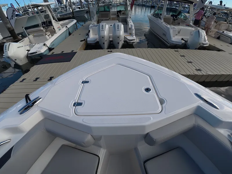 Slide: The Image of Boston Whaler 330 Outrage 2027 - 24