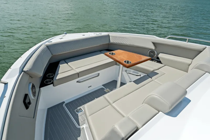 Slide: The Image of Cruisers 34 GLS Outboard 2027 - 99