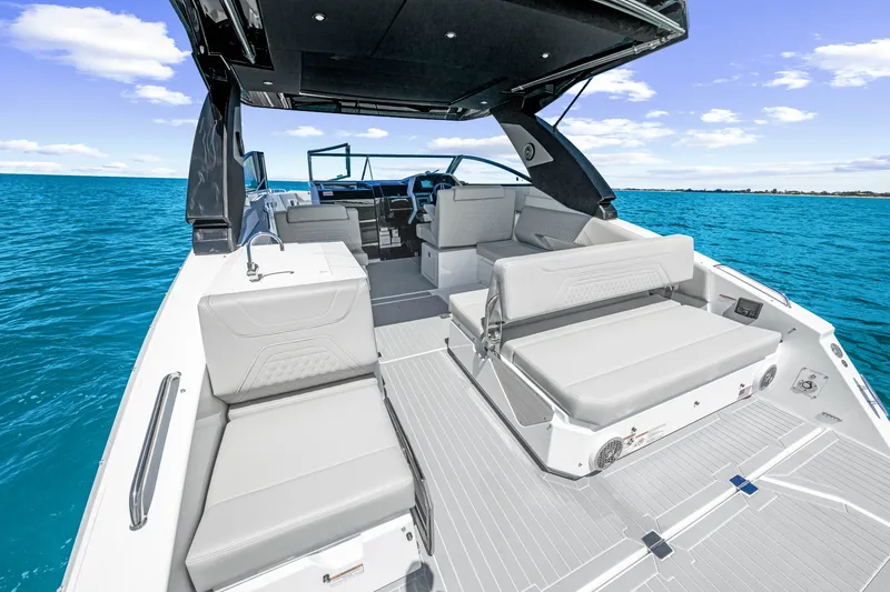 Slide: The Image of Cruisers 34 GLS Outboard 2027 - 24