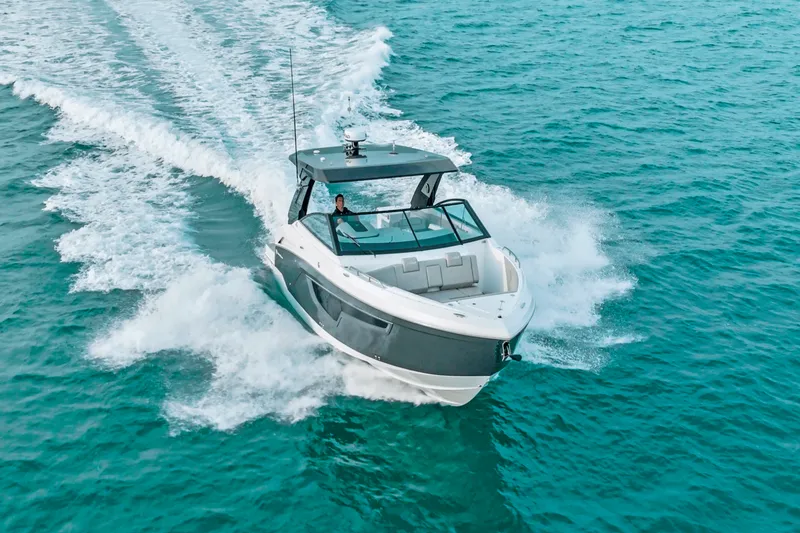 Slide: The Image of Cruisers 34 GLS Outboard 2027 - 52