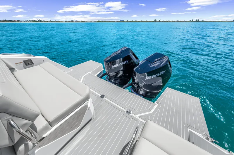 Slide: The Image of Cruisers 34 GLS Outboard 2027 - 23