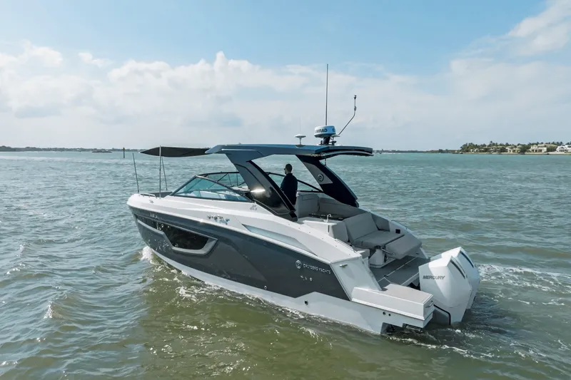 Slide: The Image of Cruisers 34 GLS Outboard 2027 - 24