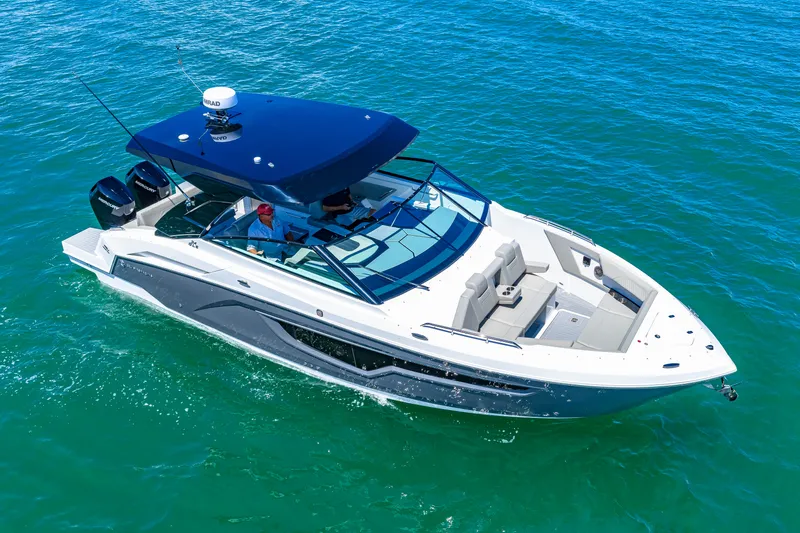 Slide: The Image of Cruisers 34 GLS Outboard 2027 - 3
