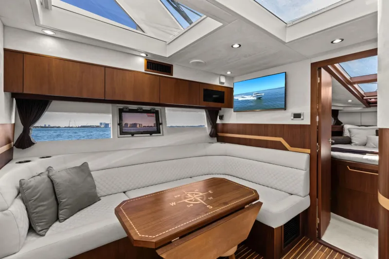 Slide: The Image of Galeon 385 HTS 2018 - 8